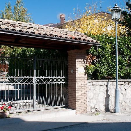 Appartamenti De Sanctis Виллетта-Барреа Экстерьер фото